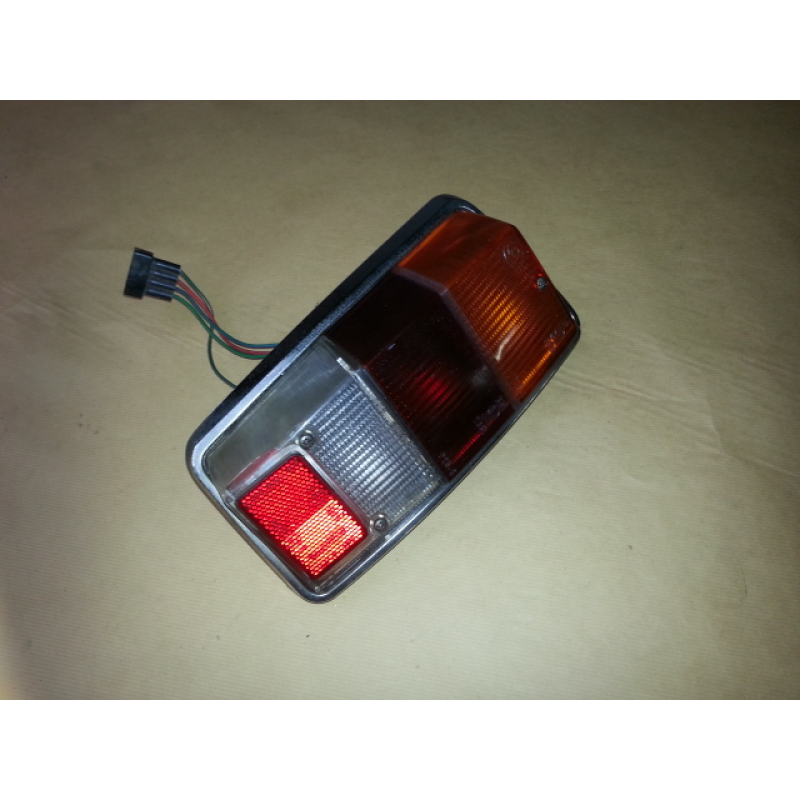 VLT017U achterlicht Mk-4 Links gebr